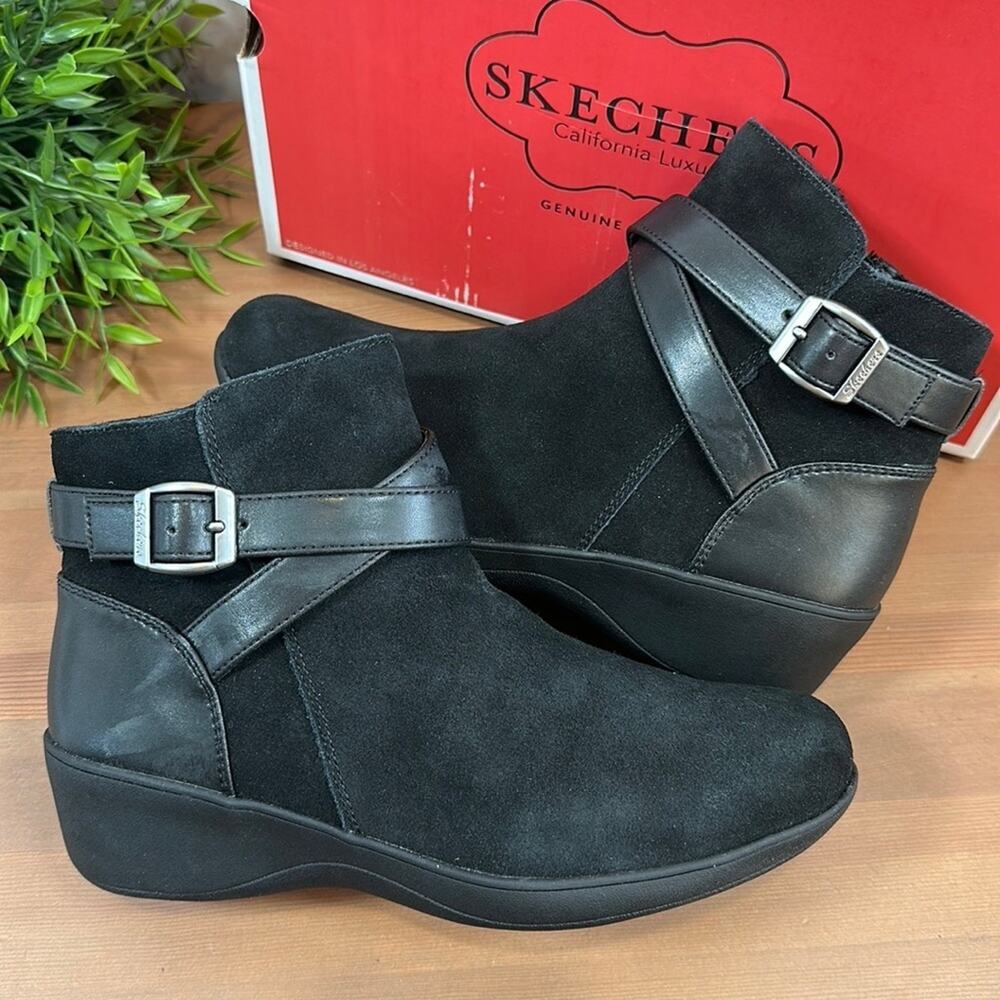 Skechers Frenchie Sleekish Wedge Boots with Buckle Detail Size 6.5
